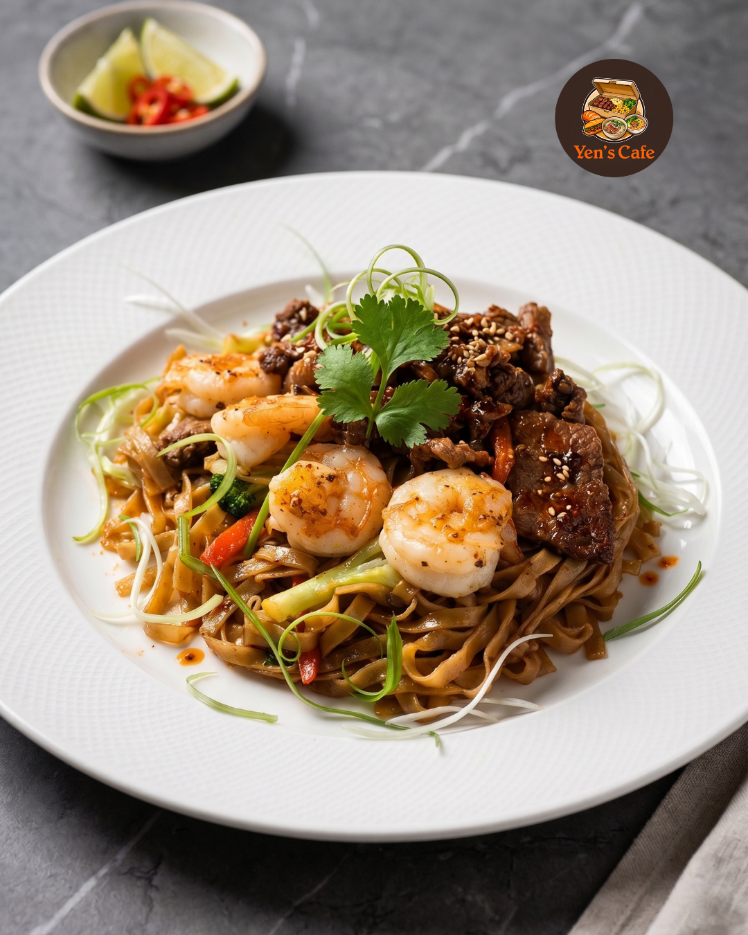 Pan-Seared Beef Flat Rice Noodles